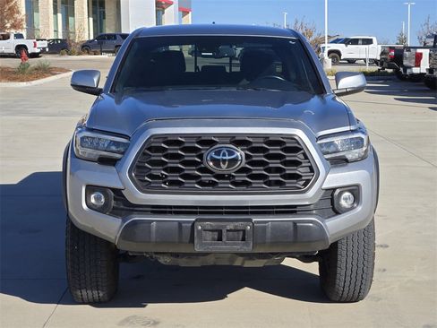 Used 2022 Toyota Tacoma TRD Off-Road image 8