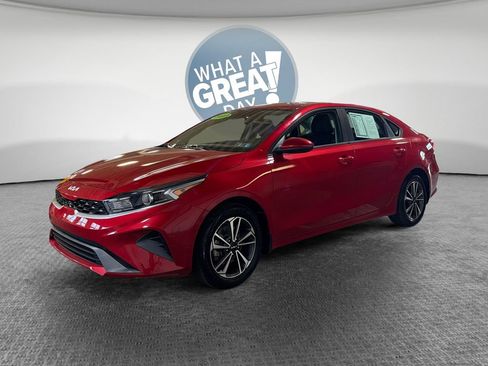 Certified 2023 Kia Forte LXS FWD image 8