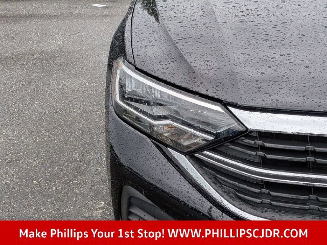 Used 2023 Volkswagen Jetta SE FWD image 8