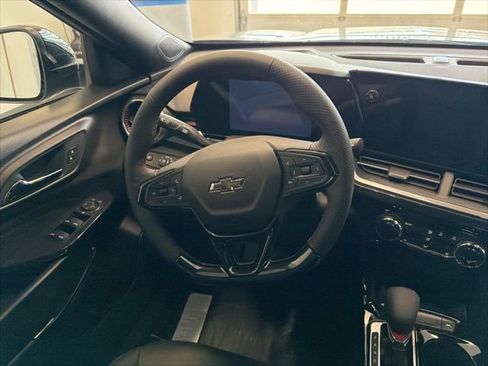 New 2026 Chevrolet Trax RS w/ Driver Confidence Package FWD image 32