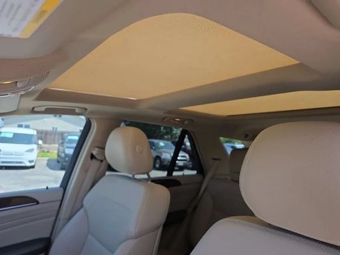 Used 2015 Mercedes-Benz ML 350 2WD w/ Premium 1 Package image 34