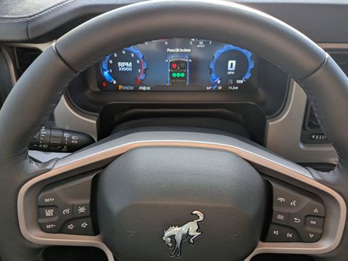 New 2025 Ford Bronco Outer Banks w/ Sasquatch Package image 30