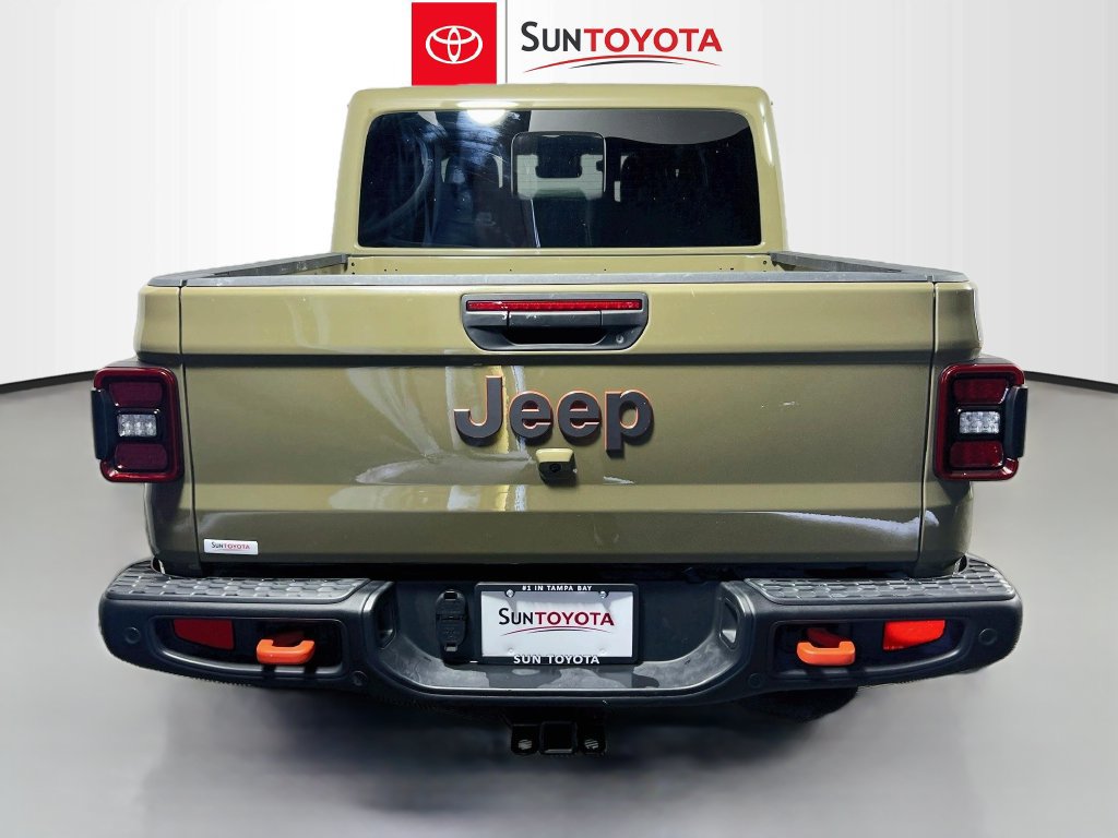 Used 2025 Jeep Gladiator Mojave AWD/4WD image 4
