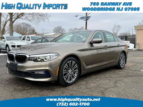 Used 2017 BMW 530i xDrive AWD/4WD image 3