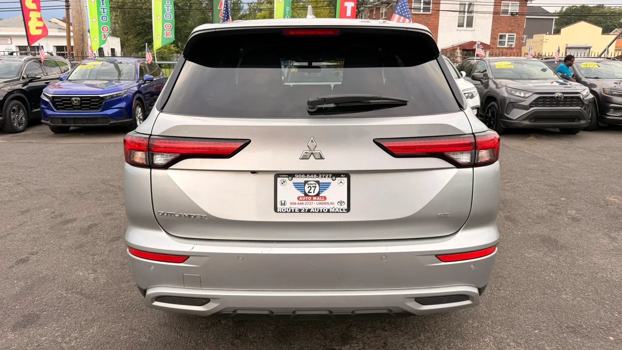 Used 2024 Mitsubishi Outlander FWD image 6