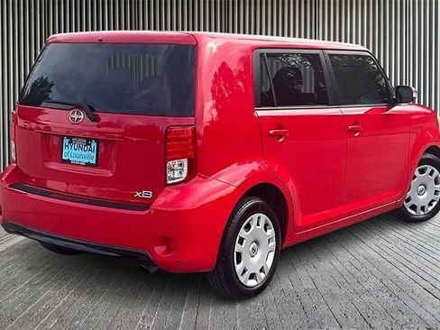 Used 2015 Scion xB image 12