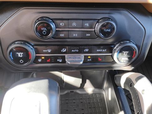 Used 2024 Ford Bronco Outer Banks w/ Sasquatch Package image 26