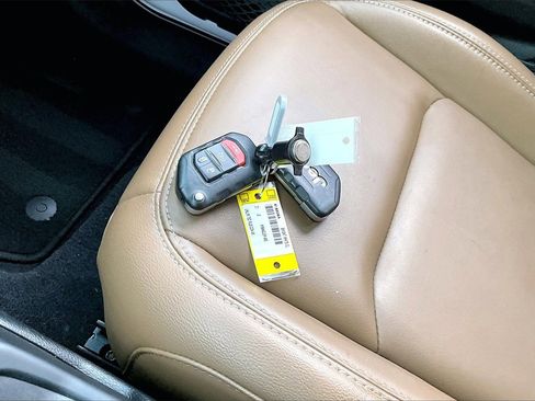 Used 2021 Jeep Wrangler Unlimited Rubicon 4xe w/ Steel Bumper Group image 31