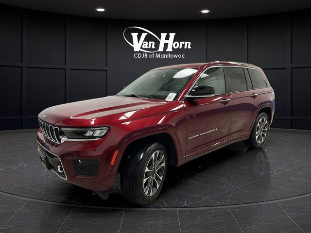 Used 2023 Jeep Grand Cherokee Overland w/ Luxury Tech Group IV AWD/4WD image 7
