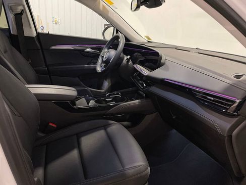 Used 2025 Buick Envision Preferred image 17