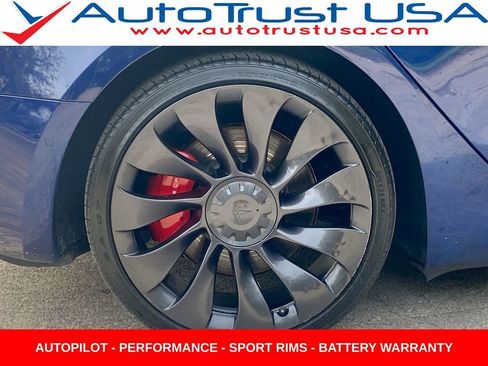 Used 2022 Tesla Model 3 Performance image 9