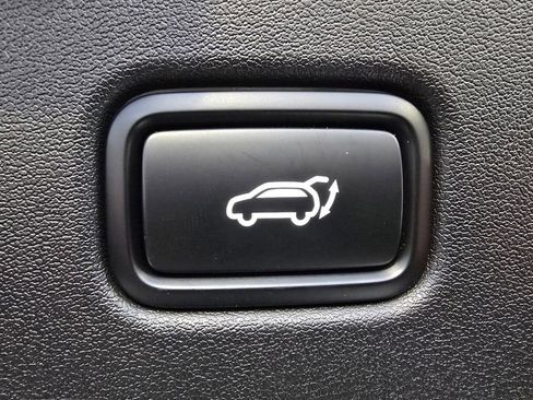 New 2025 Kia EV6 Wind image 18