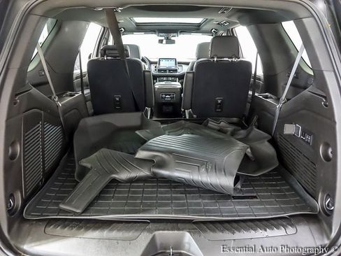 Used 2021 Chevrolet Tahoe LT w/ LT Signature Package image 23