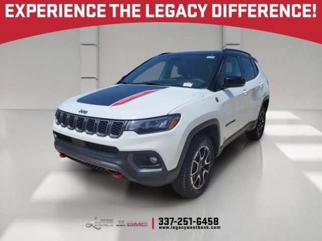 Used 2025 Jeep Compass Trailhawk AWD/4WD image 1
