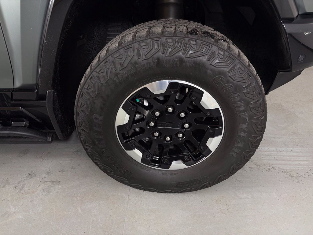 Certified 2024 GMC Hummer EV 3X w/ Extreme Off-Road Package AWD/4WD image 12