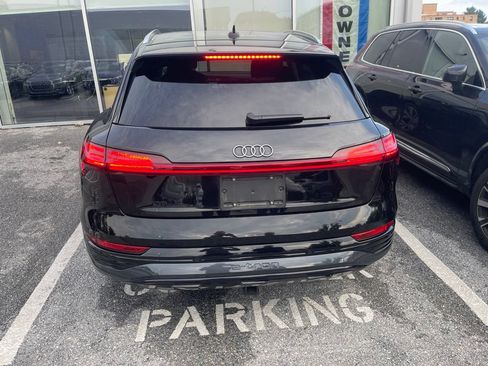 Used 2024 Audi Q8 e-tron Premium Plus w/ Premium Plus Package AWD/4WD image 5