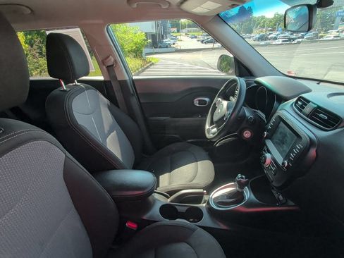 Used 2019 Kia Soul + FWD image 25