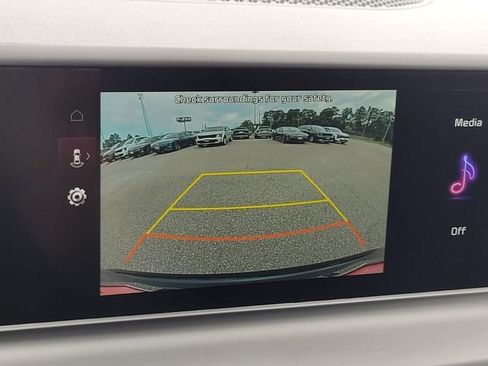New 2026 Kia Seltos S FWD image 18