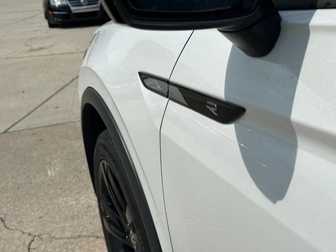 Certified 2024 Volkswagen Tiguan SE R-Line FWD image 29