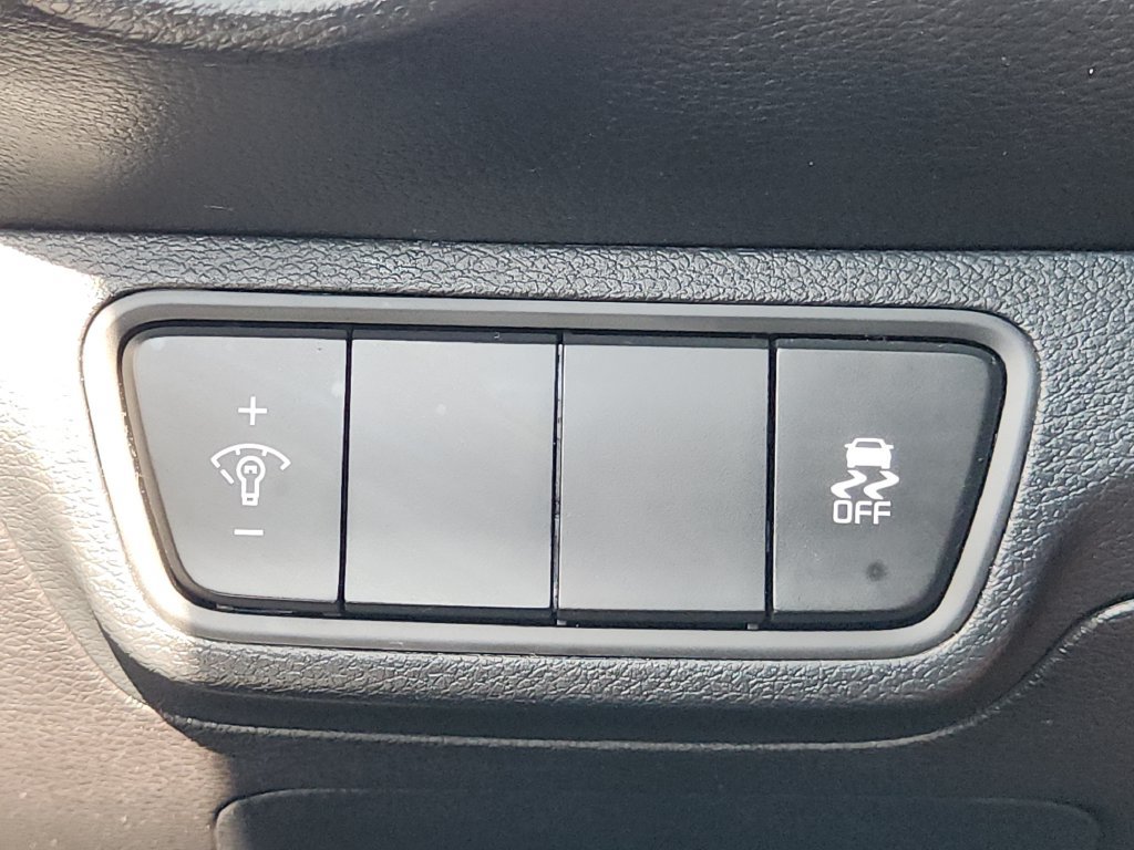 Certified 2024 Kia Forte LXS FWD image 28