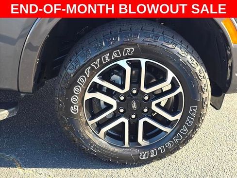 Used 2024 Ford Ranger Lariat w/ FX4 Off-Road Package AWD/4WD image 32