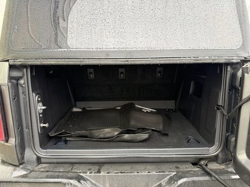 Used 2022 Ford Bronco Wildtrak image 10