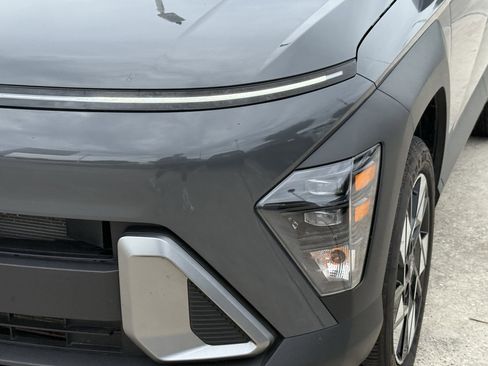 Used 2025 Hyundai Kona SEL AWD/4WD image 11