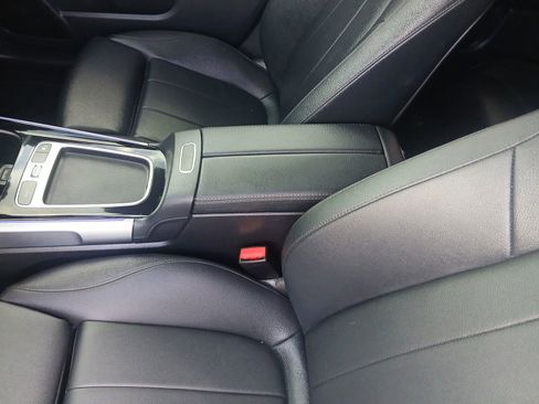 Used 2024 Mercedes-Benz EQB 300 4MATIC w/ Winter Package image 8