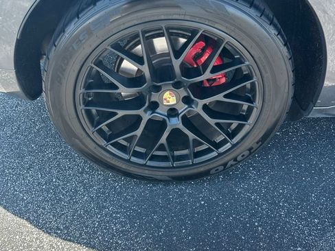 Used 2017 Porsche Macan GTS AWD/4WD image 19