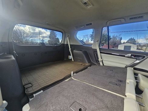 Used 2016 Lexus GX 460 w/ Premium Package image 47