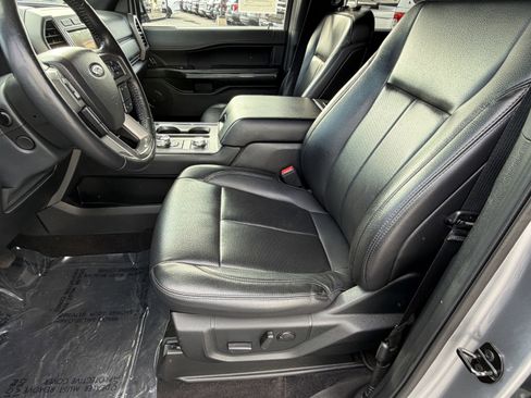 Used 2021 Ford Expedition XLT image 13