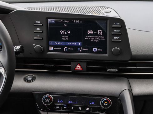 New 2026 Hyundai Elantra SEL Sport FWD image 15