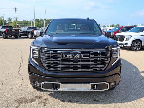 New 2026 GMC Sierra 1500 Denali Ultimate w/ LPO, Black Badging Package AWD/4WD image 31