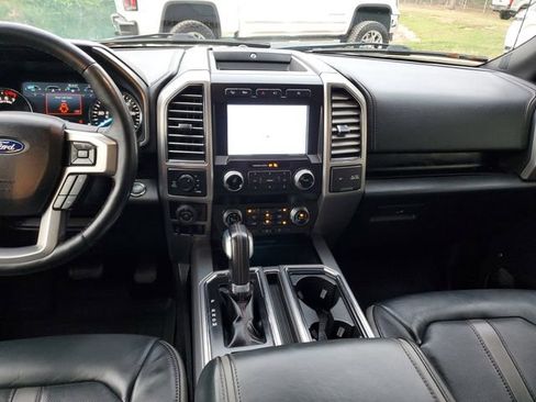 Used 2020 Ford F150 Platinum w/ Equipment Group 701A Luxury image 15