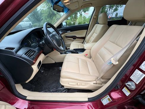 Used 2010 Honda Crosstour EX-L image 10