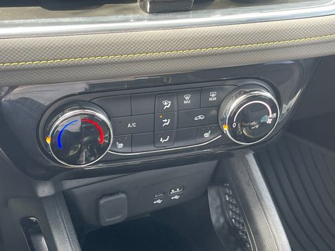 Used 2024 Chevrolet TrailBlazer ACTIV w/ Driver Confidence Package image 22