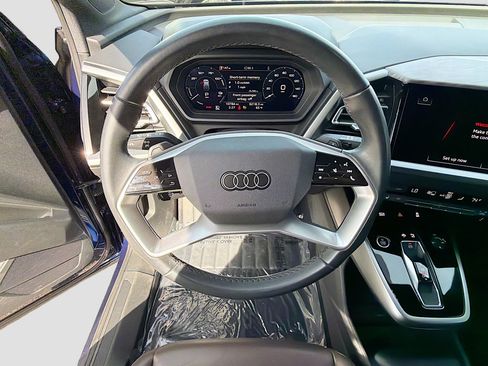 Used 2024 Audi Q4 e-tron Premium image 37