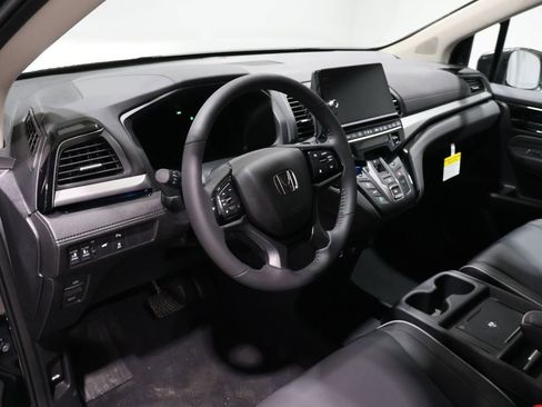 New 2026 Honda Odyssey Touring image 19