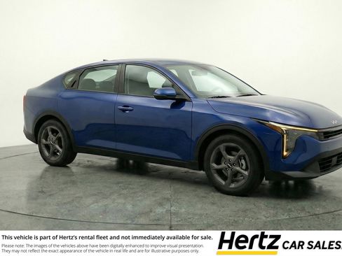 Used 2025 Kia K4 FWD image 1