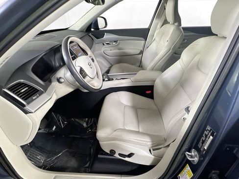 Used 2023 Volvo XC90 B5 Core AWD/4WD image 21