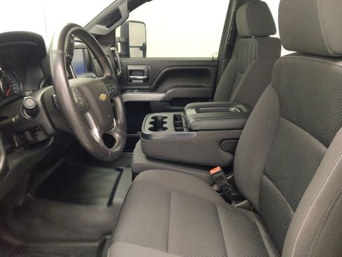 Used 2017 Chevrolet Silverado 2500 LT AWD/4WD image 17