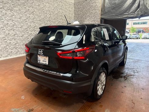 Used 2020 Nissan Rogue Sport S w/ Appearance Package FWD image 7