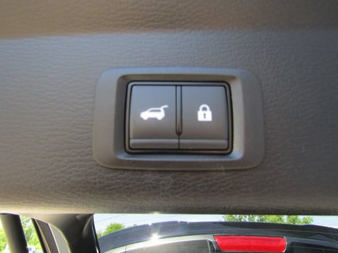Used 2025 Mitsubishi Outlander SEL AWD/4WD image 24
