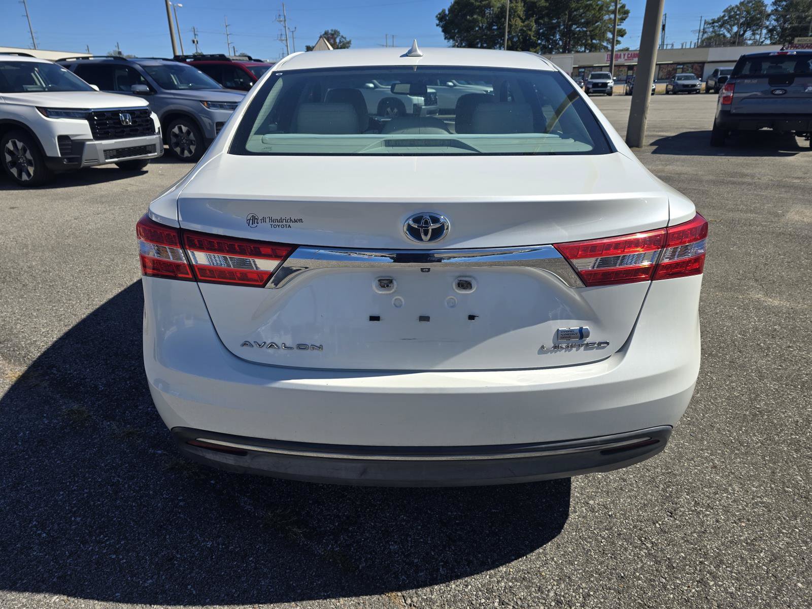 Used 2013 Toyota Avalon Limited FWD image 5