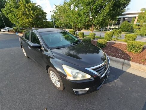 Used 2015 Nissan Altima 2.5 S w/ Power Driver Seat Package FWD image 8