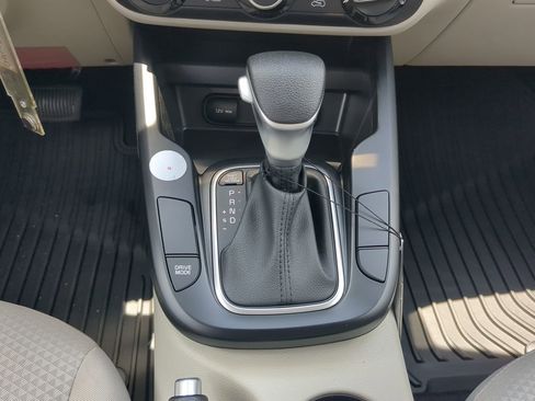 New 2025 Kia Soul LX image 16