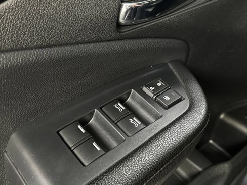 Used 2019 Honda Pilot Touring image 27