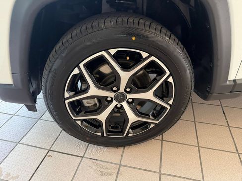 Used 2025 Jeep Compass Limited AWD/4WD image 24