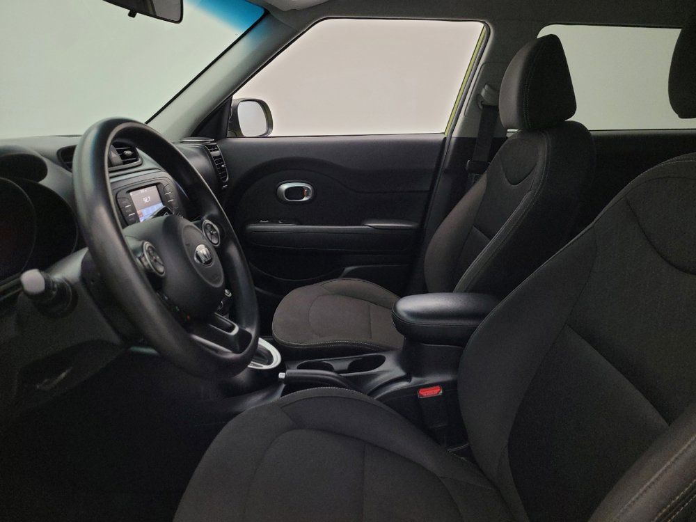 Used 2019 Kia Soul FWD image 17
