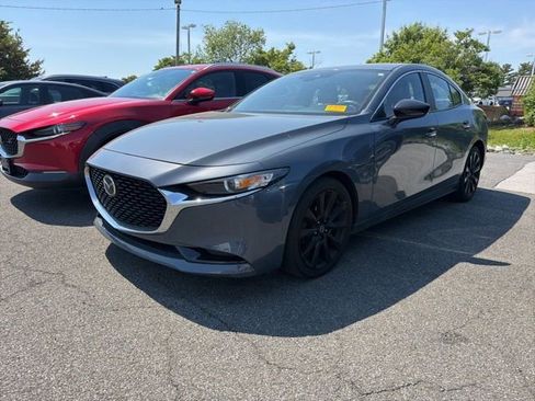 Used 2023 MAZDA MAZDA3 s FWD image 3
